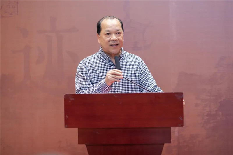 5本次展覽的藝術(shù)家、桂林市美術(shù)家協(xié)會(huì )名譽(yù)主席、廣西師范大學(xué)原副校長(cháng)白曉軍致答謝辭.jpg