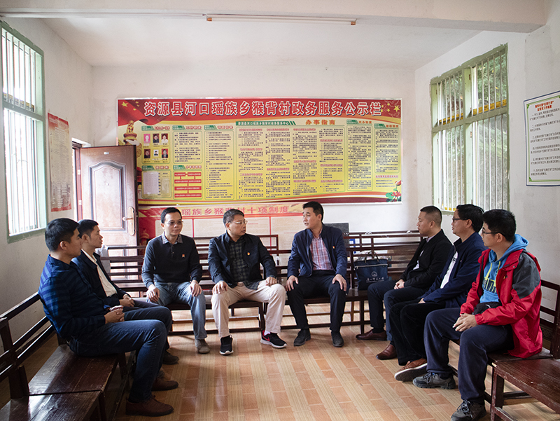 2.座談會(huì )現場(chǎng).jpg